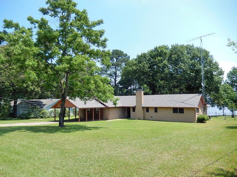 1st image of 21455 Waterfront Dr