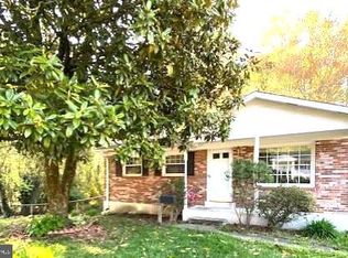4112 Hemingway Dr, Woodbridge, VA 22193