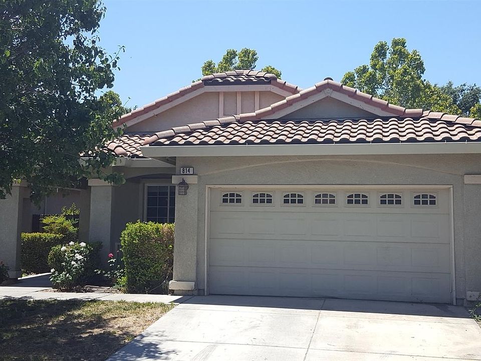1st image of 814 Atwell Cir