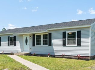 77 Crown Point Rd, Hubert, NC 28539