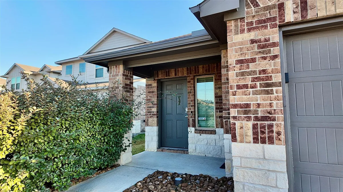 Photo 2 of 9 - 2354 Otter Falls Dr - Spring, TX Building Photo - 2354 Otter Falls Dr