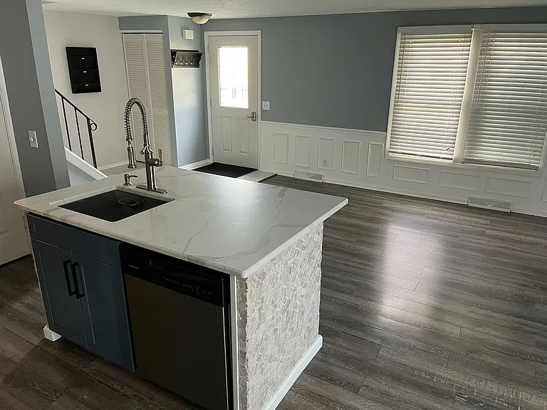 20 Clearfield Dr — Photo 7
