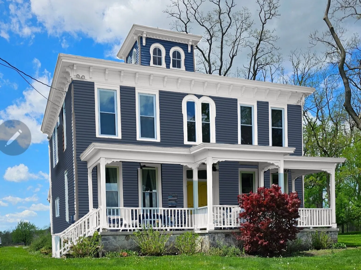 5 bed, 2.5 bath, 3000 sqft, $3,000 — Photo 1