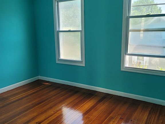 2nd image of 50 Southworth St APT 2