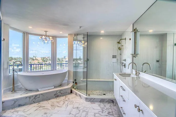 570 Ocean Dr #601 — Photo 17