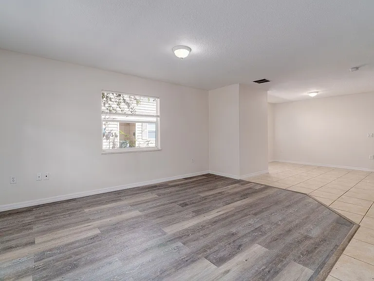 2167 Harrison St — Photo 4