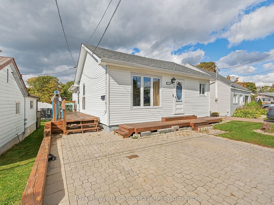 1st image of 55 Highland Cres