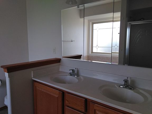 4th image of 803 E Hedgewood St