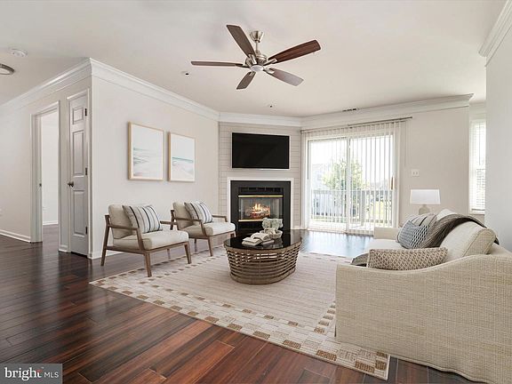 2nd image of 312 Teal Ct #F