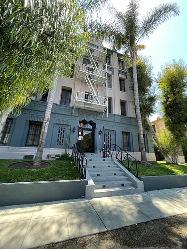 608 S Dunsmuir, LLC Photo 1