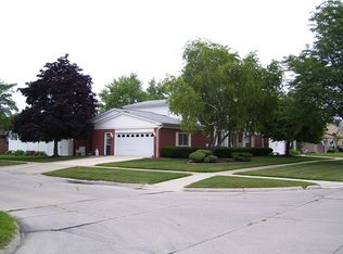 42088 Hanford Rd, Canton, MI 48187