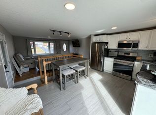 16 Georgetown Rd, Ludlow, MA 01056