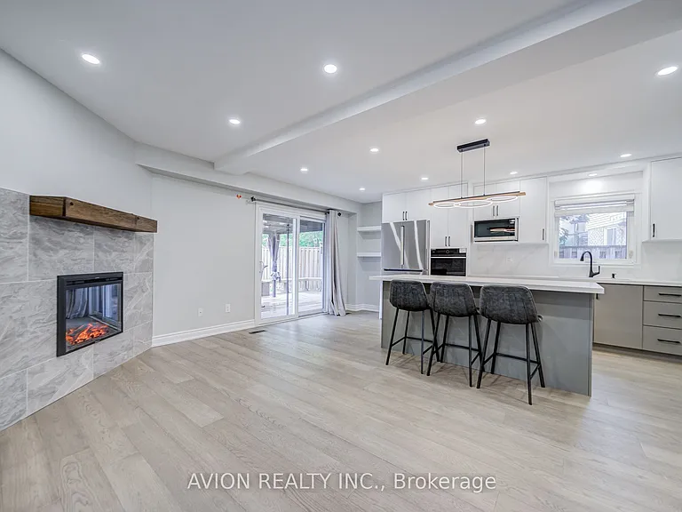 9 Falan Heights Cres — Photo 11