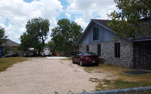 4th image of 10839 Guerra St