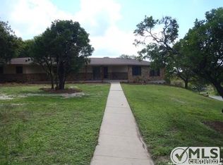 7010 Oakridge Dr, San Antonio, TX 78229