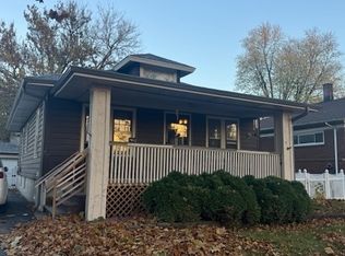 10 Manor Ct, Joliet, IL 60436