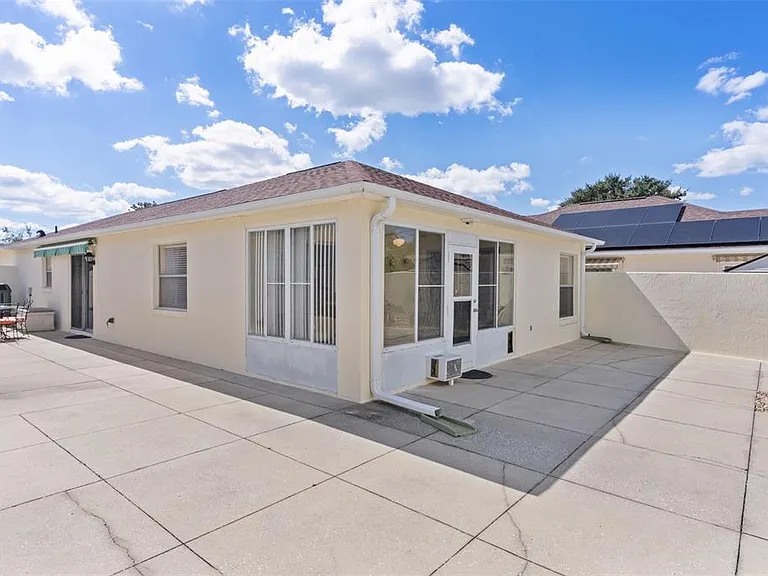1330 Lajolla Cir — Photo 19