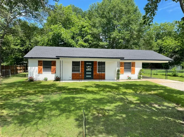 345 High St, Blossom, TX 75416