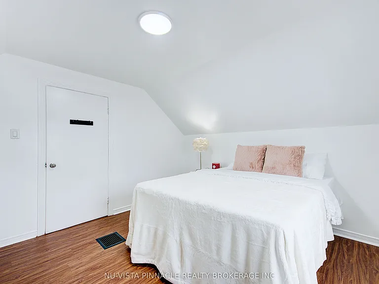 1243 Landor St — Photo 22