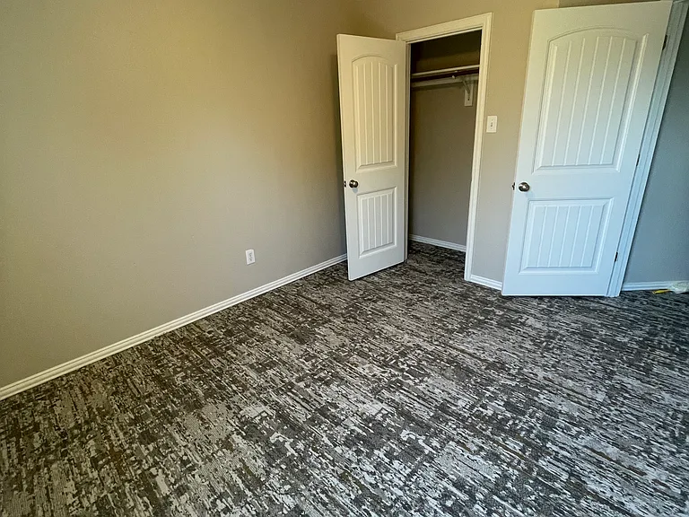 8107 Arbor Ave — Photo 3