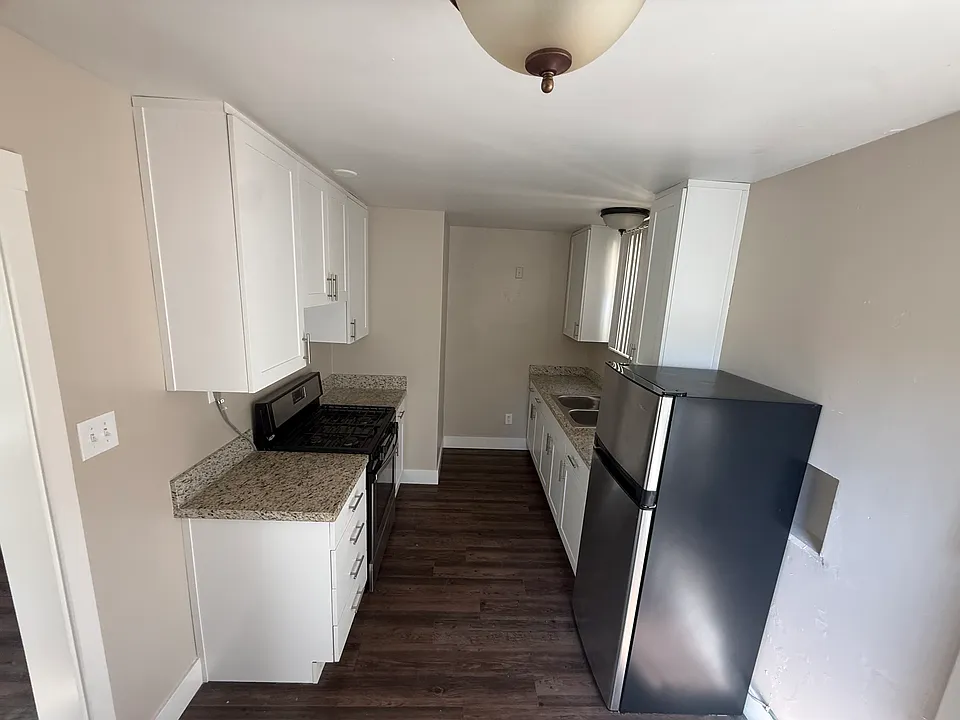 1808 P St #8