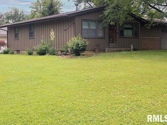 2nd image of 1826 W Cimarron Dr