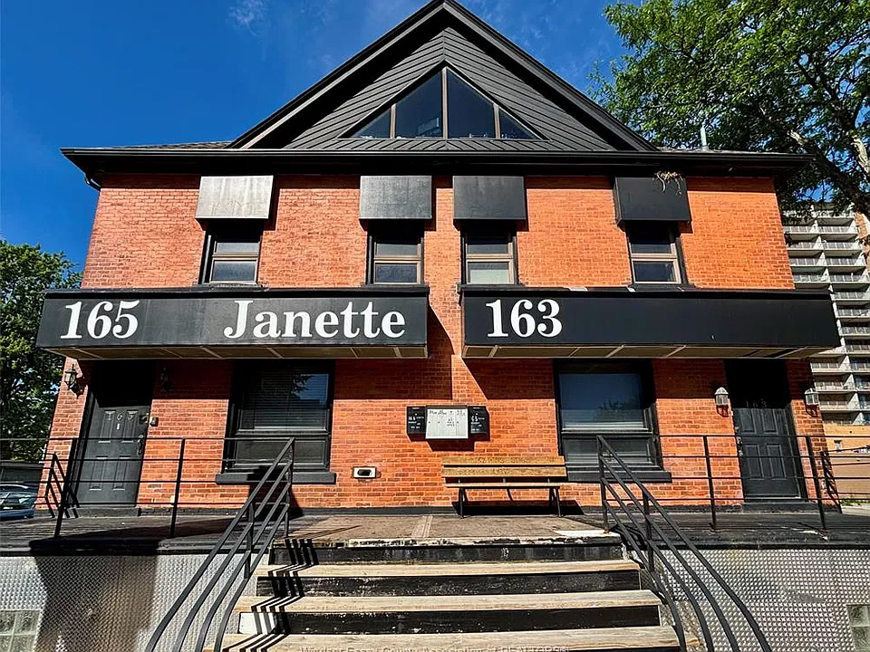 165 Janette Ave #PENTHOUSE