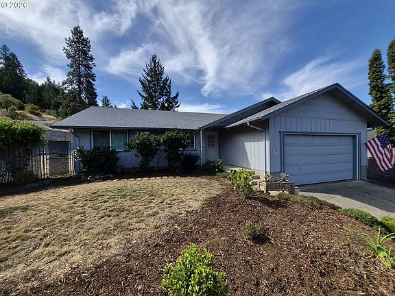 2nd image of 133 SE Terra Ct