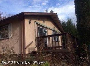 1122 Woodhaven Dr, White Haven, PA 18661