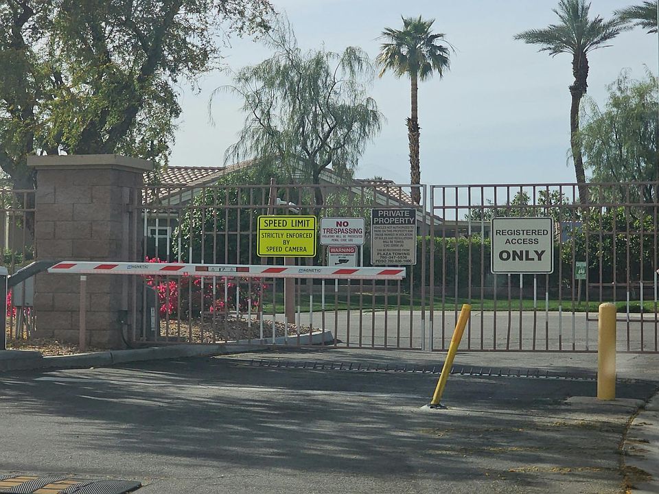 1st image of 36568 Fan Palm Way