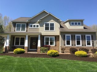 9089 Ashley Landing Dr, Clay, NY 13041