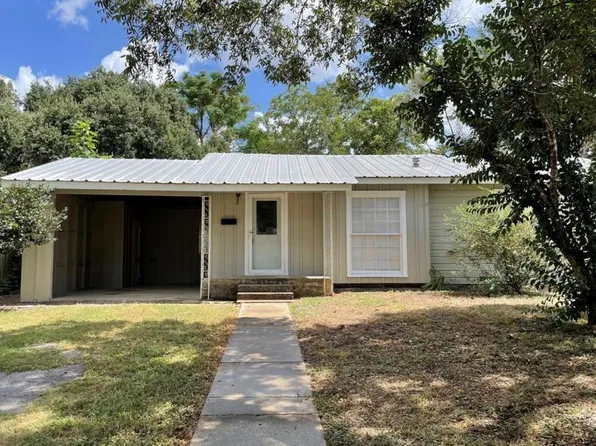 606 Marshall St, Rockdale, TX 76567