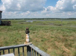 13 Cross Beach Rd, Seabrook, NH 03874