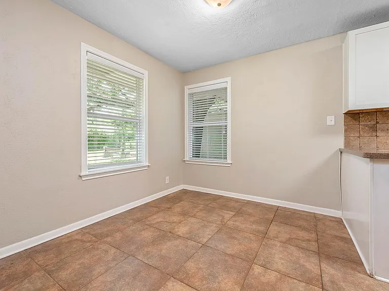 309 Dunn St — Photo 10