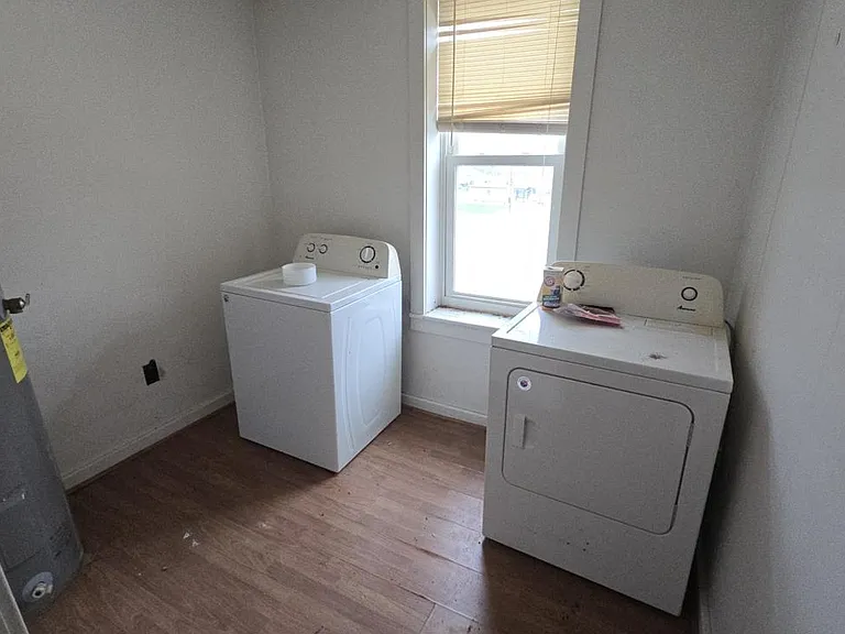 297 Oak St #D — Photo 9