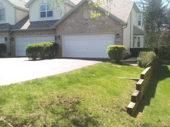 5434 Ashbrook Pl, Downers Grove, IL 60515