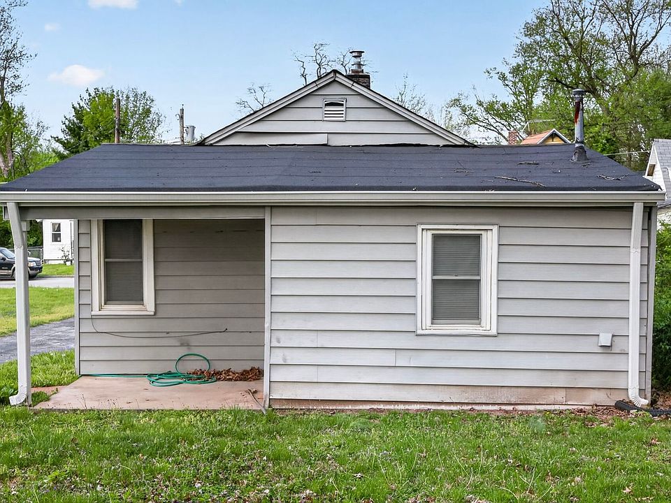1st image of 3223 Royalton Ave
