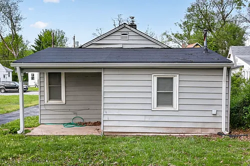 3223 Royalton Ave Photo 1