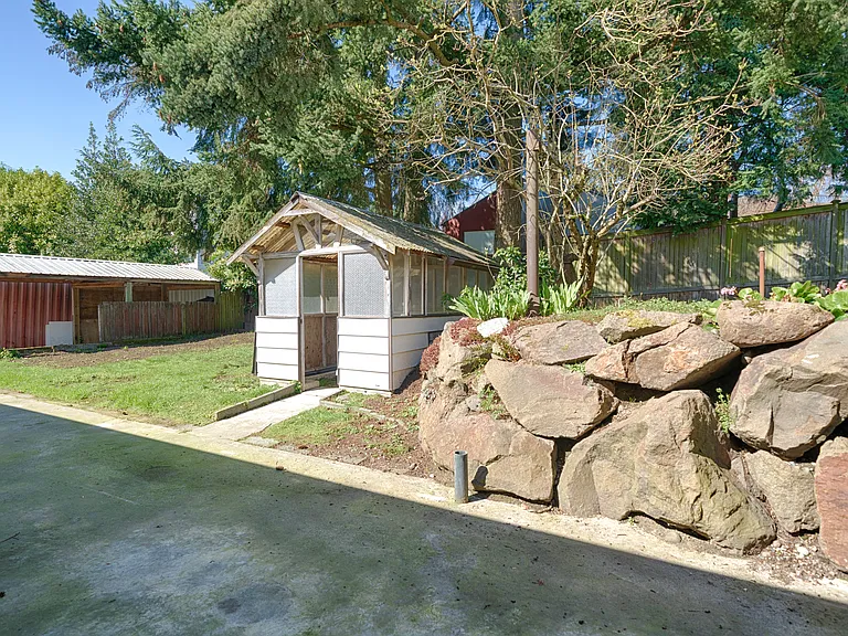 540 N 83rd St #B — Photo 36