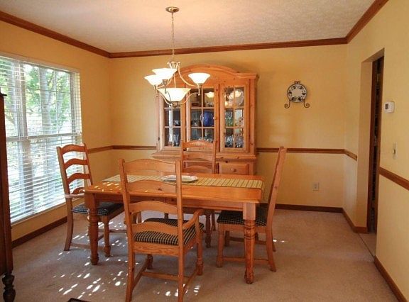 5th image of 6033 Tuswell Dr