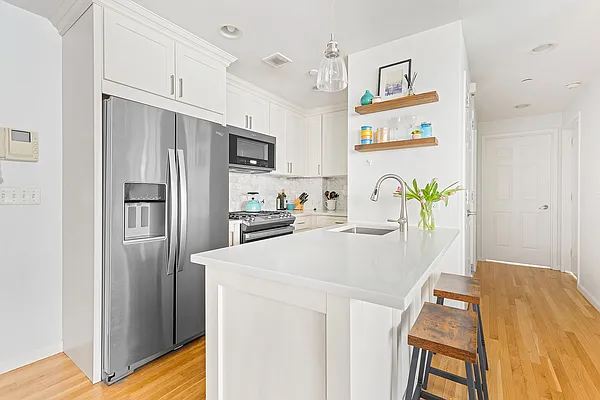 Sold by Compass | media 2