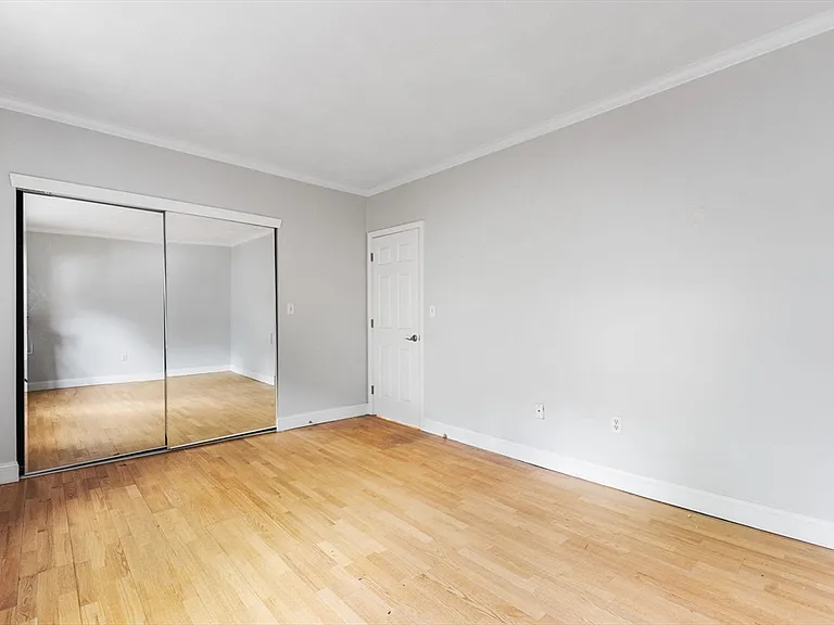 30 Main St #12 — Photo 13