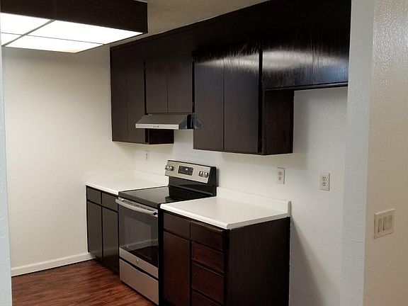 4th image of 5633 Blackoak Ct