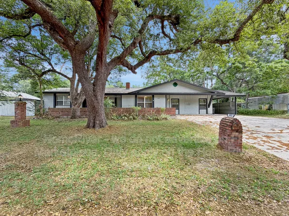 1053 Spring Garden St, Altamonte Springs, FL 32701