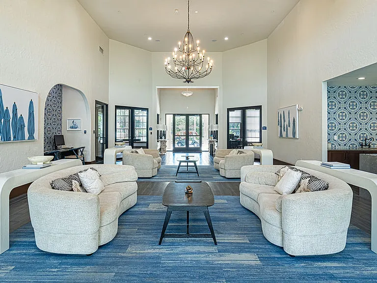 Cortland Portofino Place — Photo 22