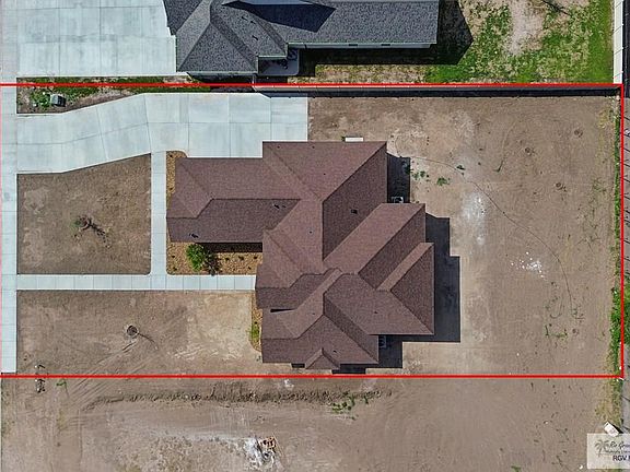 4th image of 1413 Thacker Ln