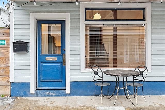1st image of 501 Pelican Ave