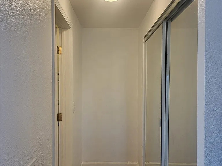 2400 Indian Creek Rd — Photo 9