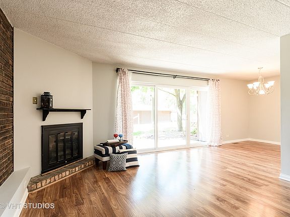 4th image of 1313 Cass Ln E APT 101