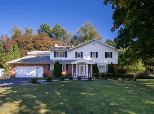 13 Laurel Drive, Loudonville, NY 12211